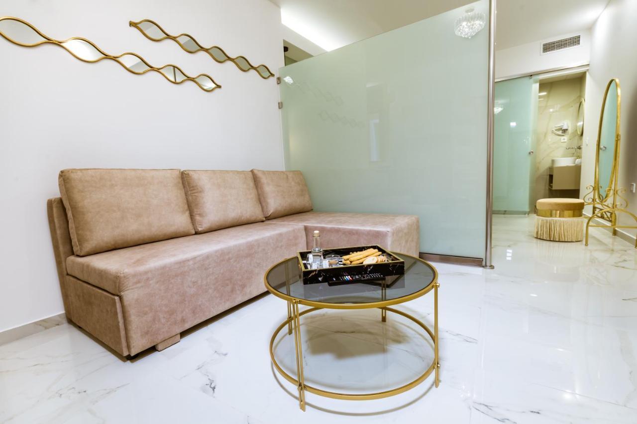Konmari Boutique Suites Chania  Buitenkant foto