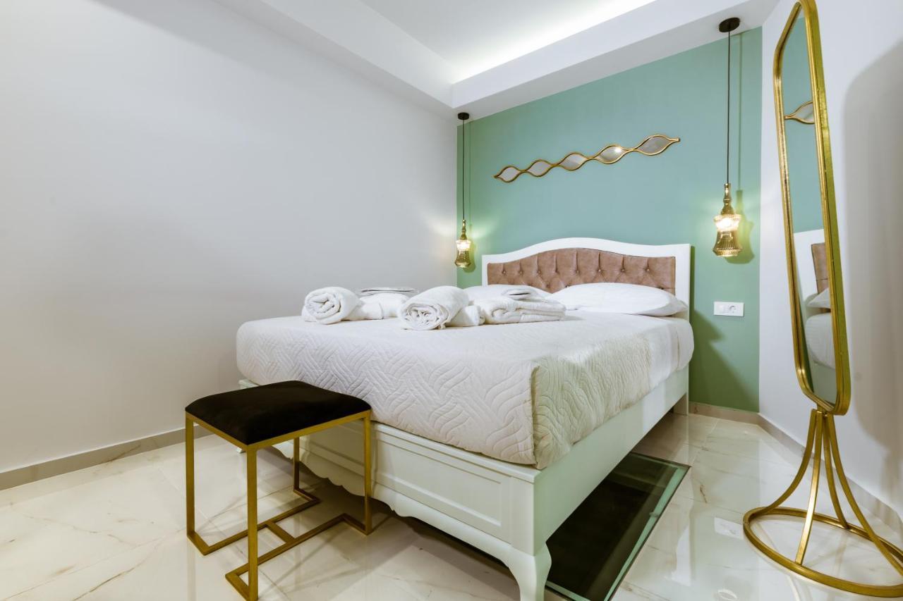 Konmari Boutique Suites Chania  Buitenkant foto