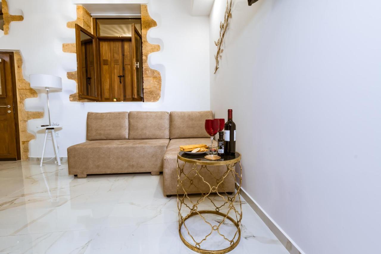 Konmari Boutique Suites Chania  Buitenkant foto
