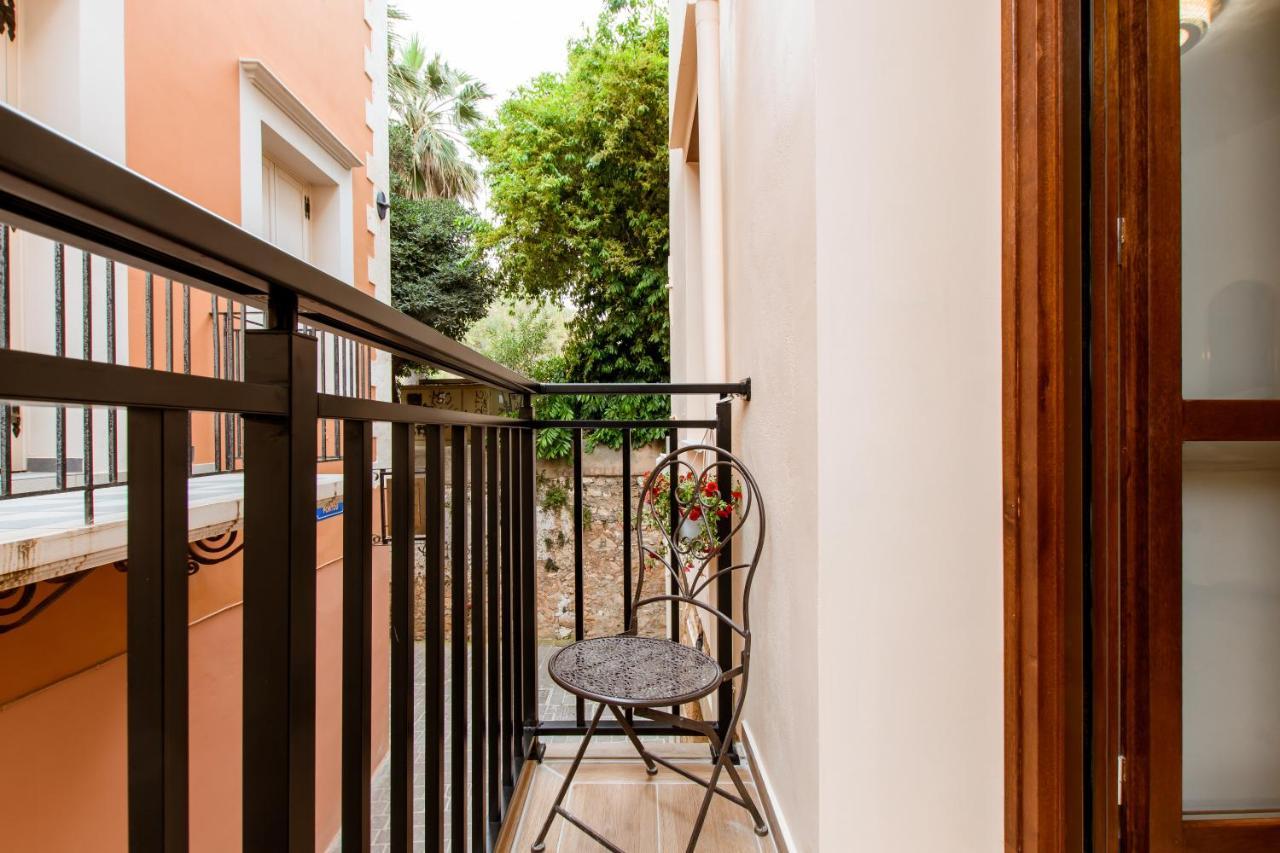 Konmari Boutique Suites Chania  Buitenkant foto