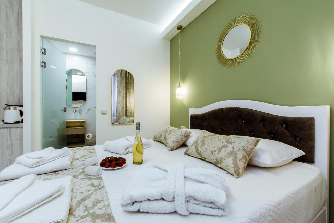 Konmari Boutique Suites Chania  Buitenkant foto