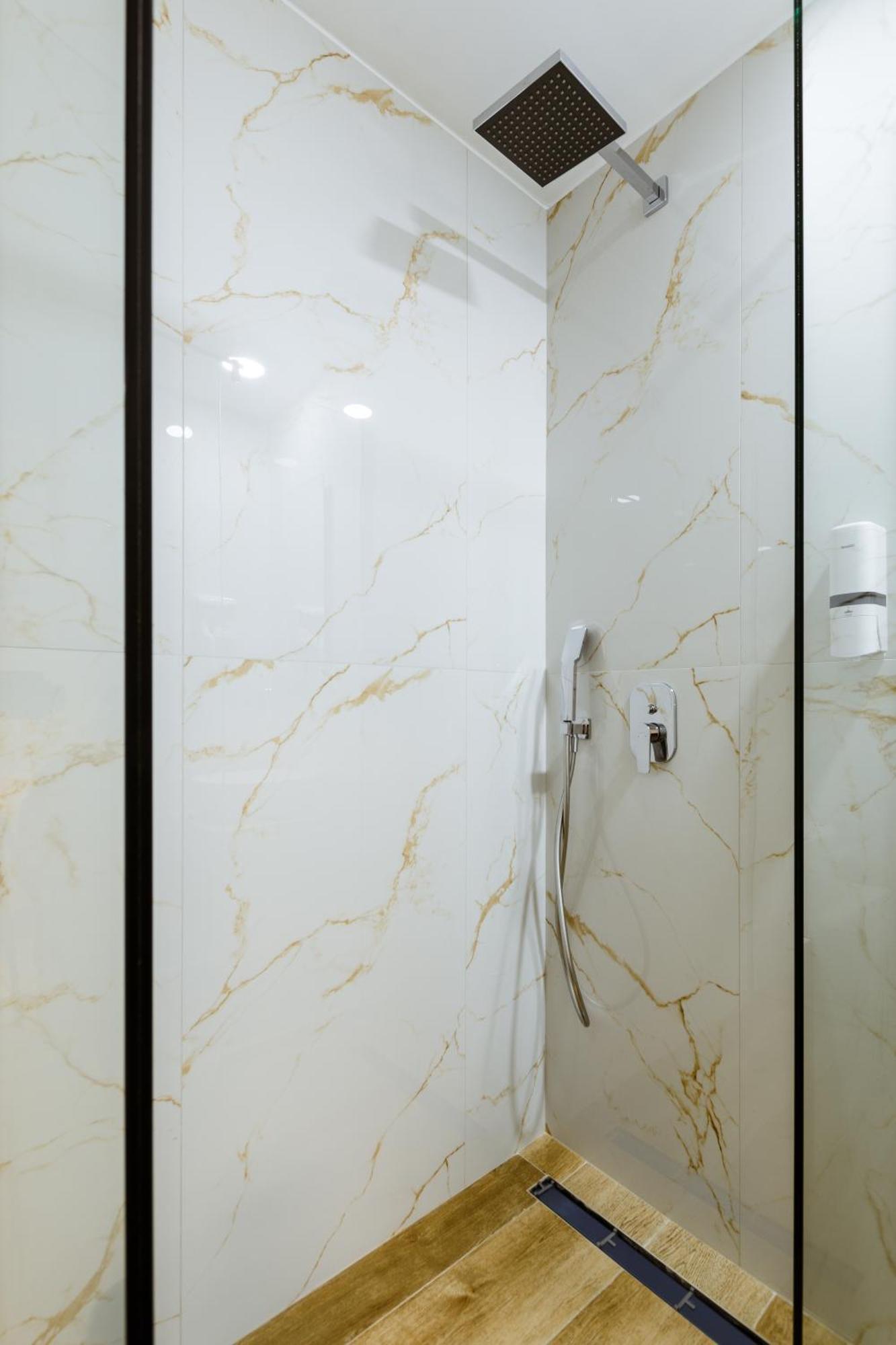Konmari Boutique Suites Chania  Buitenkant foto